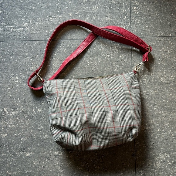 Fall style Crossbody purse - Picture 1 of 3